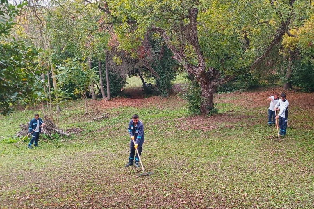 Kocaeli Darıca Millet Bah&ccedil;esi&rsquo;nde temizlik seferberliği