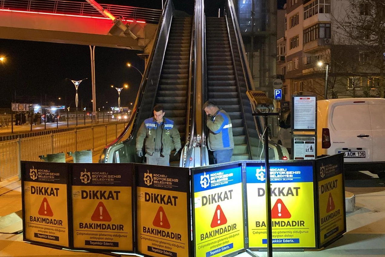Kocaeli'de asans&ouml;r ve y&uuml;r&uuml;yen merdivenlere sıkı takip
