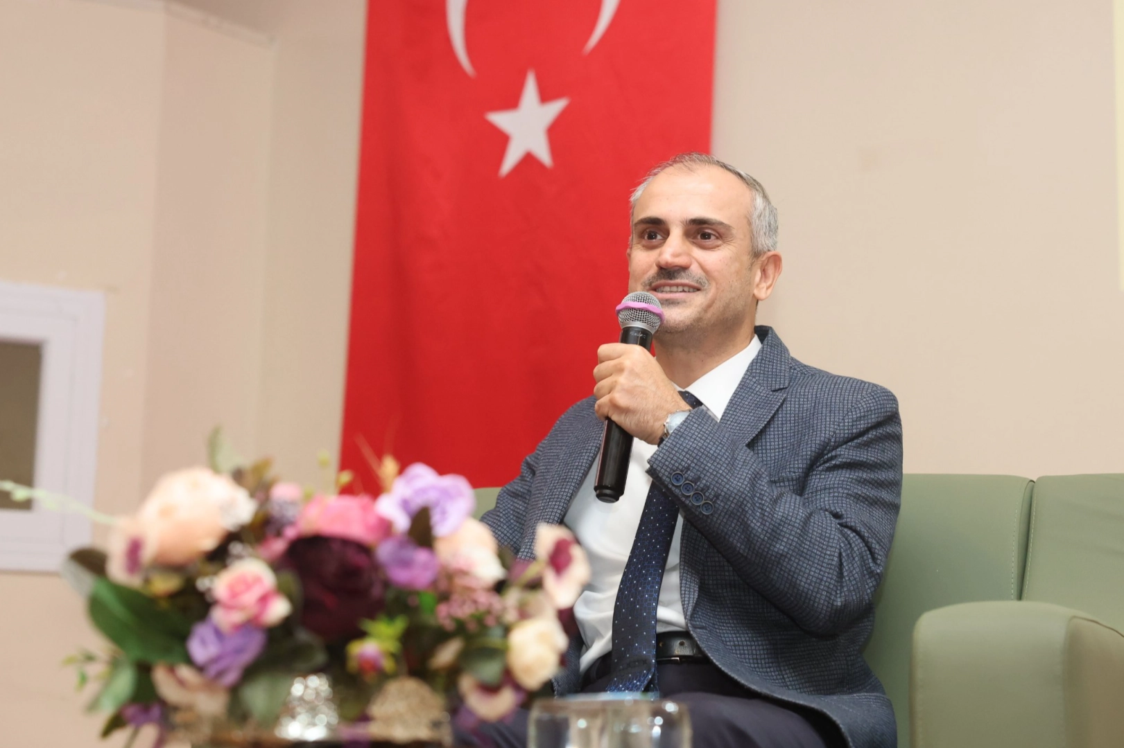  Başkan &Ccedil;ift&ccedil;i&rsquo;den gen&ccedil;lere mesaj