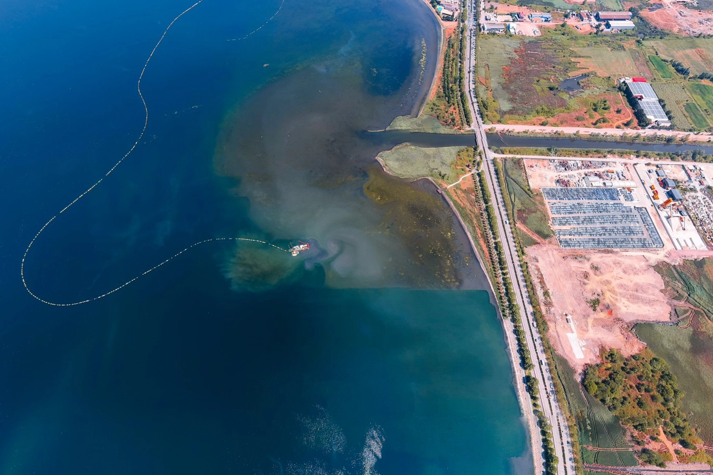 İzmit K&ouml;rfezi'nde deniz temizleniyor, ekosistem g&uuml;&ccedil;leniyor