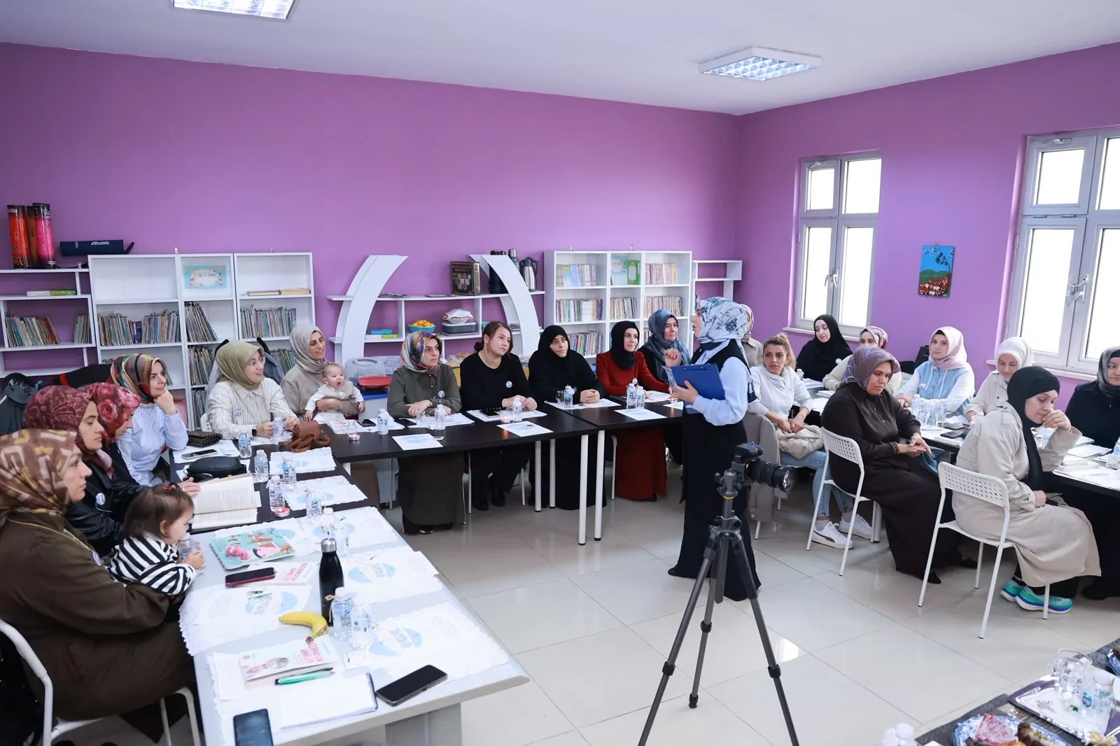 Kocaeli'de Gebze Okur Projesi'nde veli ve &ouml;ğretmen buluşma