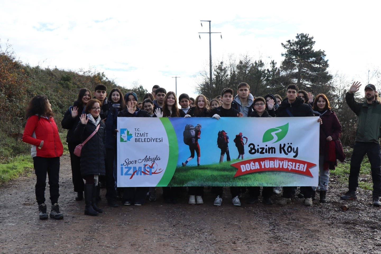 İzmit'ten &ccedil;evreye duyarlı gen&ccedil;lere destek