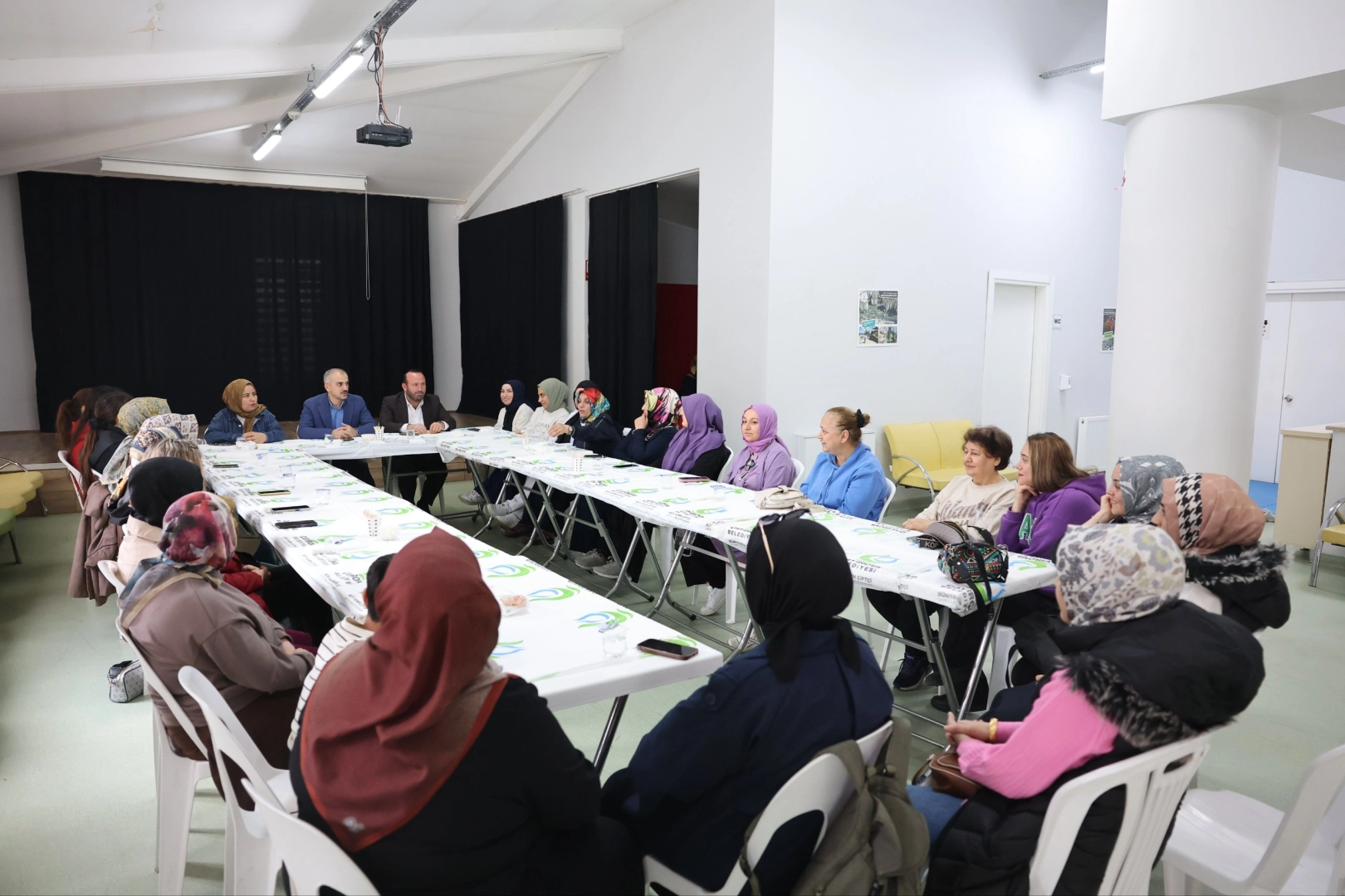 &Ccedil;ayırova'da Başkan &Ccedil;ift&ccedil;i'den ortak akıl istişaresi