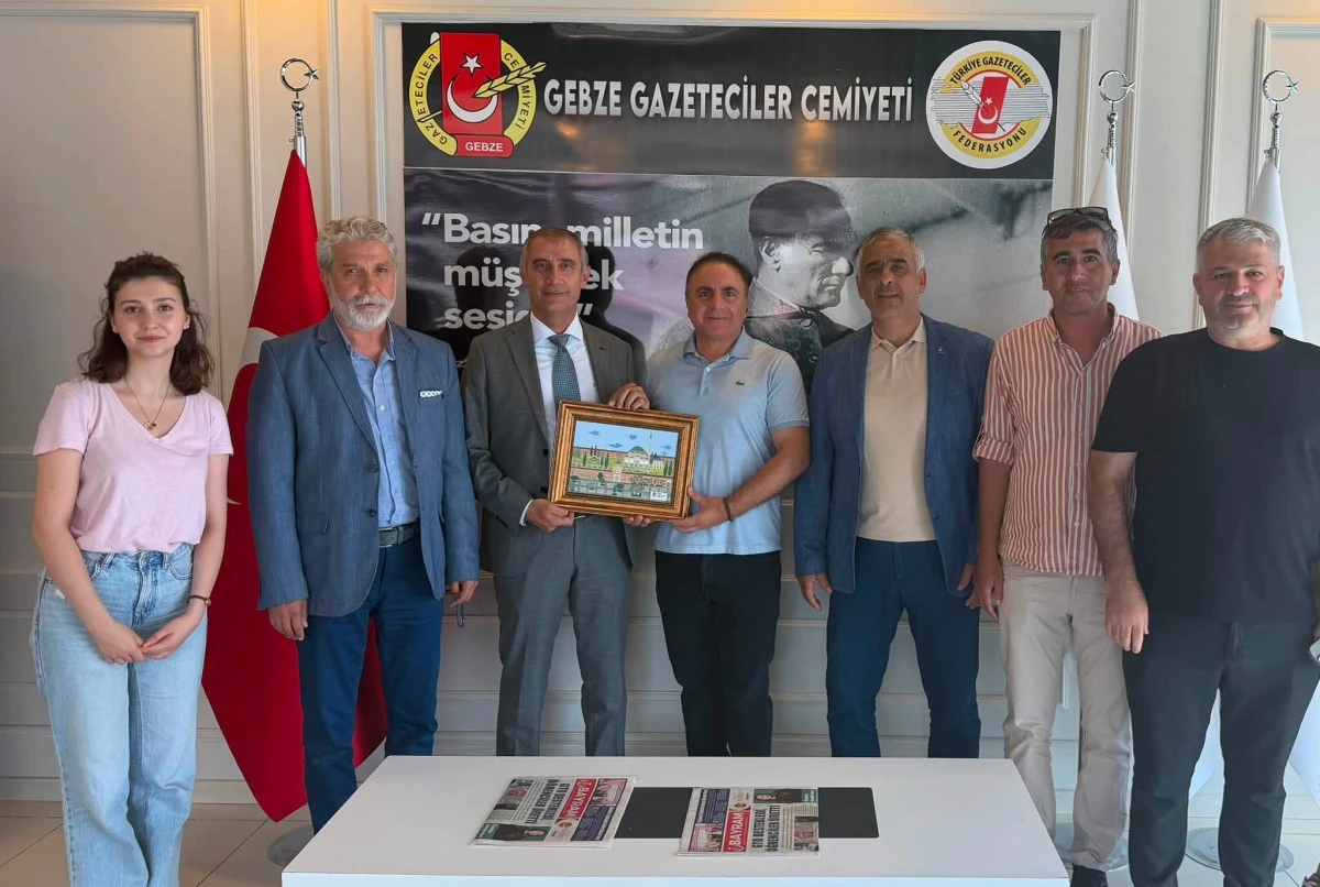 Atletizm Federasyonu&rsquo;ndan Gebze Gazeteciler Cemiyeti&rsquo;ne Ziyaret