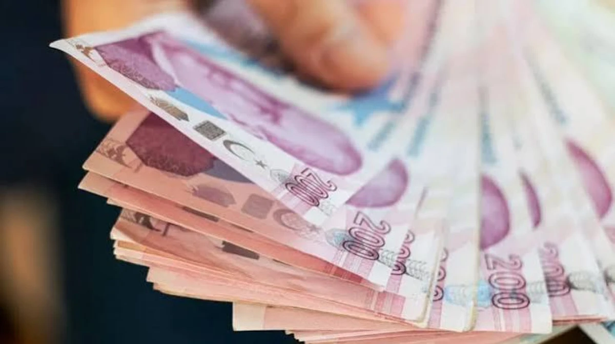 Bankadan para transferi yapacaklar dikkat: FAST işlem limiti 300 bin TL'ye y&uuml;kseldi