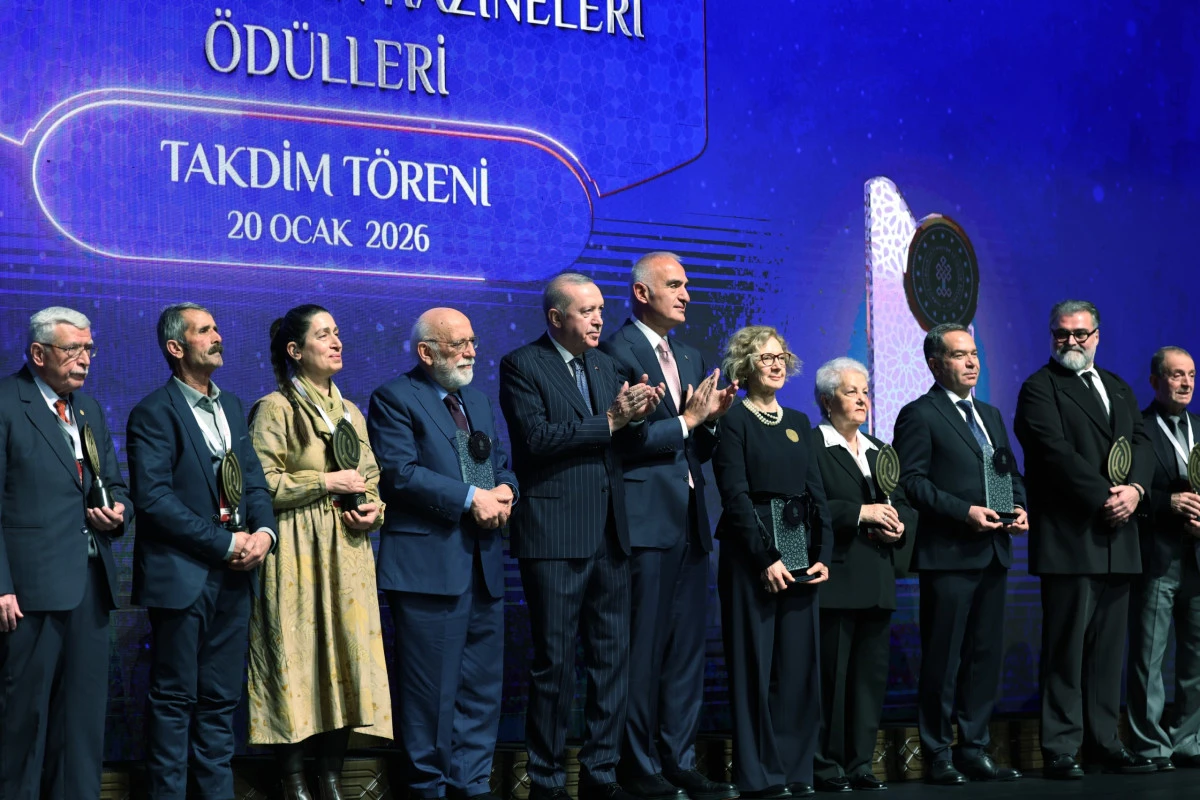 Erdoğan: Sanat, Mill&icirc; Kimliğimizin Taşıyıcı Kolonudur