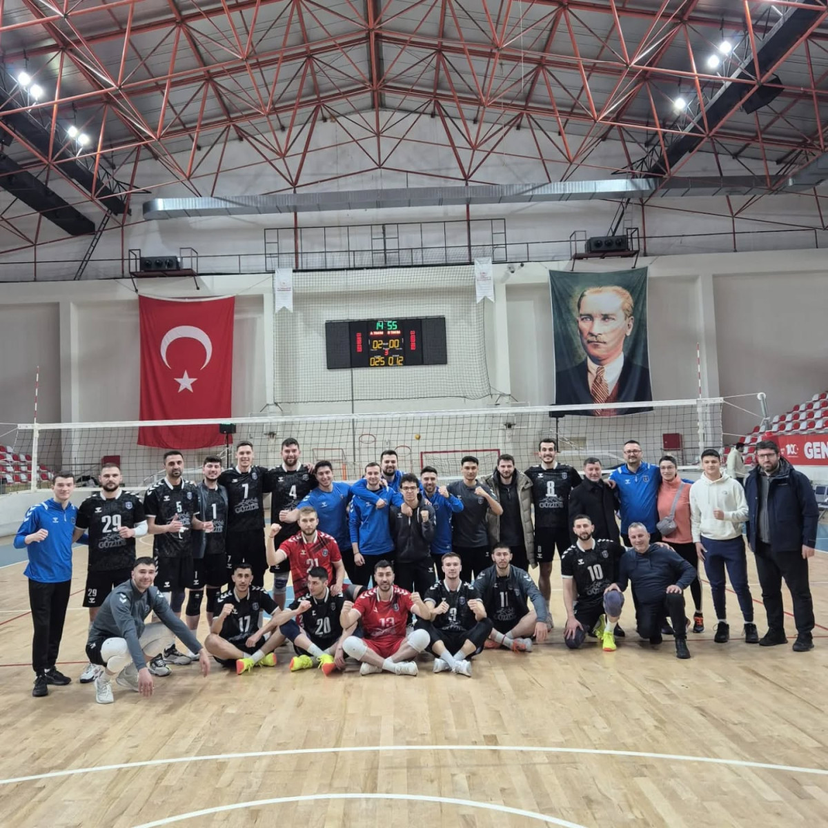 Gebze Voleybol Takımı  Evinde 3-0 Farklı Galip