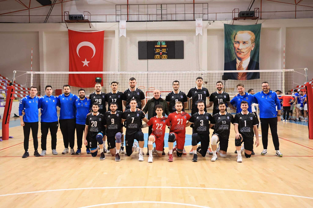 Gebze Voleybol Takımı  Galibiyete Doymuyor 