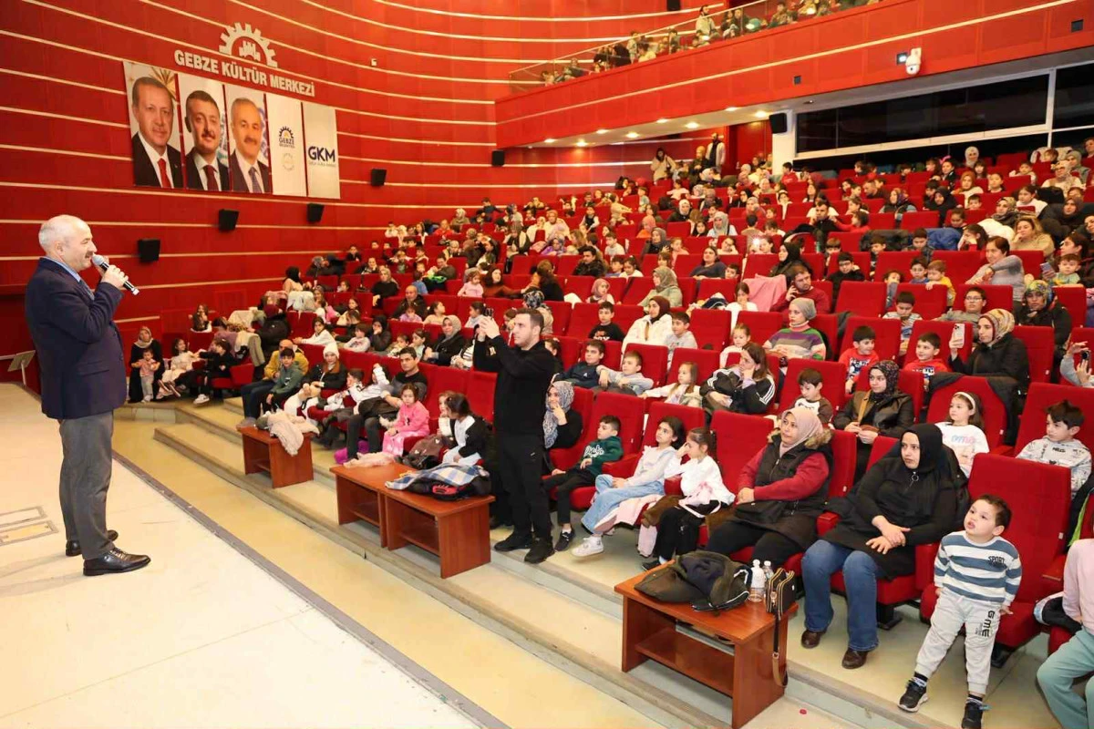 GEBZE&rsquo;DE ARA TATİL ŞENLİĞİ: &Ccedil;OCUKLAR SANATLA BULUŞUYOR!