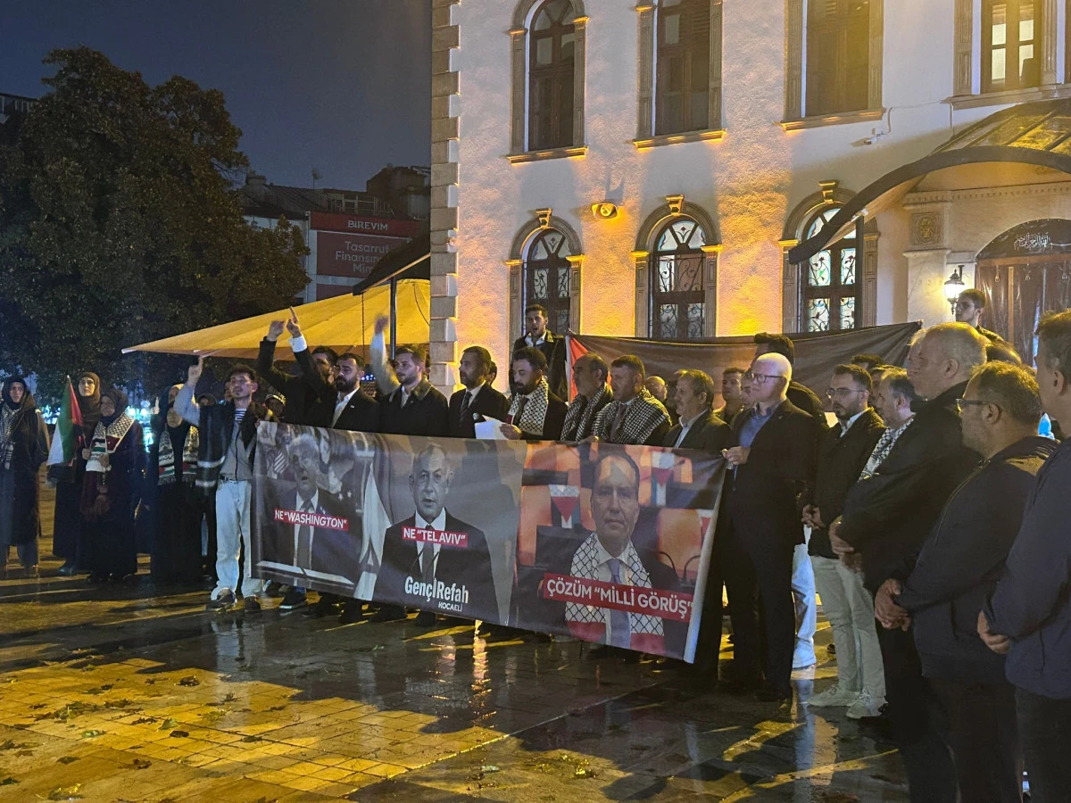 Gen&ccedil; Refah Kocaeli; Gazzede akan her damla kan, insanlığın kanıdır!