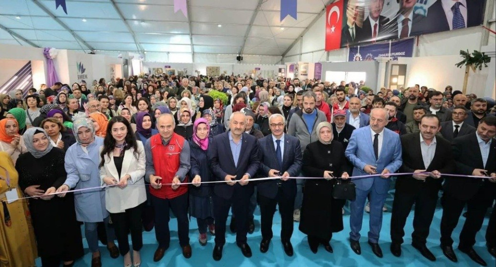 GESMEK&rsquo;ten Ge&ccedil;mişten Geleceği İzler Sergisi