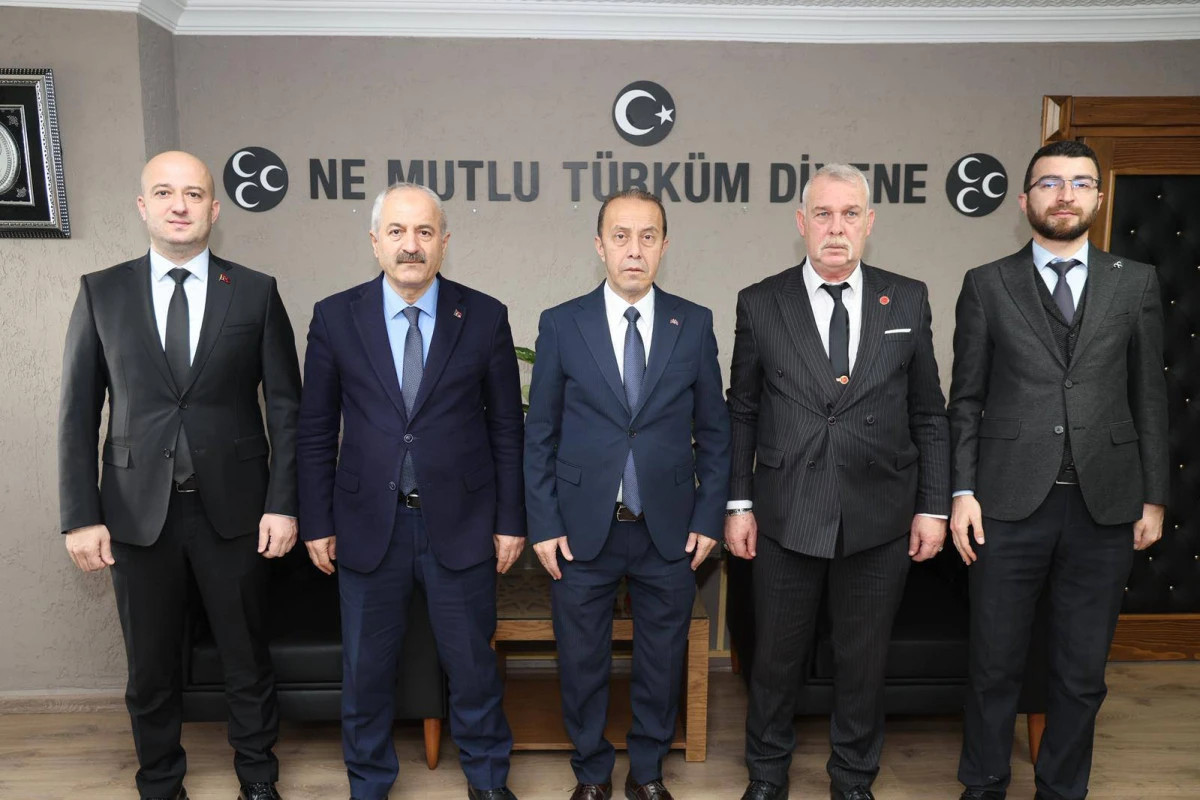 MHP Gebze&rsquo;den İl Başkanı Kamil Akın&rsquo;a Hayırlı Olsun Ziyareti