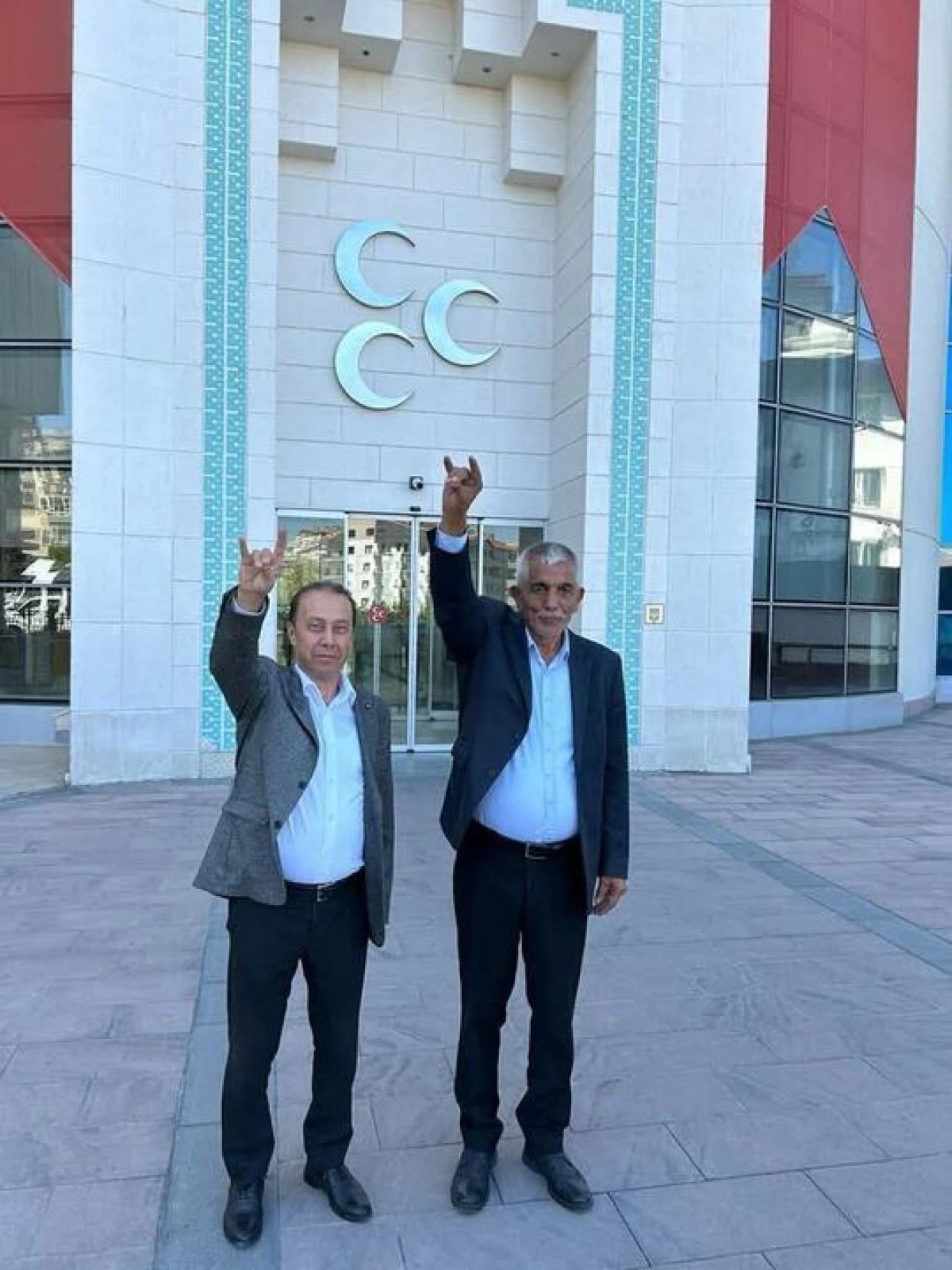 SON DAKİKA: MHP Kocaeli&rsquo;de Tuncay Batı İstifa Etti, Halefi Belli Oldu!