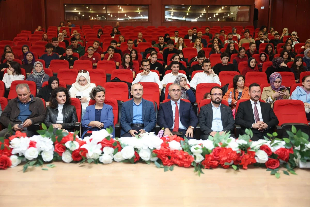 Yourban Projesi Gen&ccedil; Tasarım Yarışması &ouml;d&uuml;l t&ouml;reni ger&ccedil;ekleştirildi